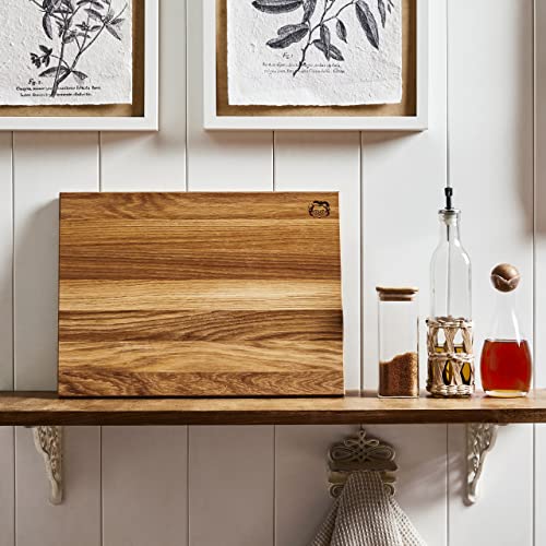 Granny's World® Vollholz Schneidebrett aus Eichenholz | Groß 40 x 30 x 2cm | Robust & langlebig | Nachhaltige Forstwirtschaft aus Europa | Servierbrett | Antibakterielles Küchenbrett | Eichenbrett